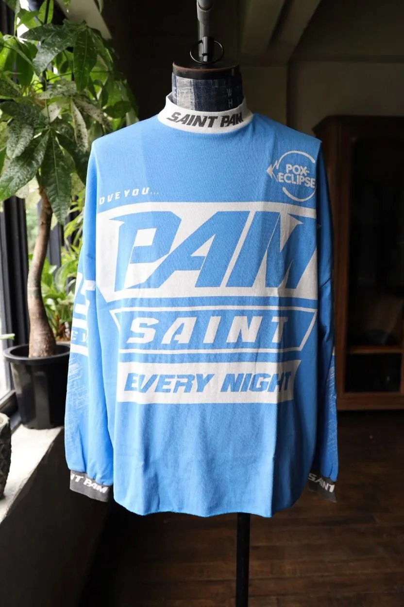 SAINT Mxxxxx Make the printing look distressed and white. Correct accessories. Customized co-branded model with P.A.M. wash mark.